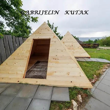 Gabrielin Kutak Holiday home Muzinac