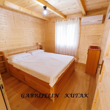 Gabrielin Kutak Holiday home *